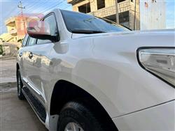 تۆیۆتا لاند کروزەر